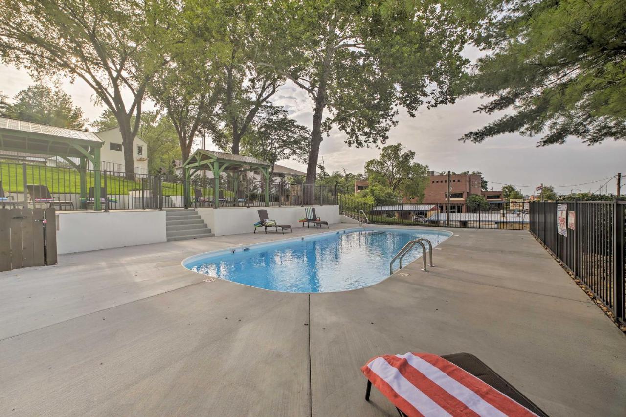 Downtown Branson Cottage With Pool Access! Exterior foto